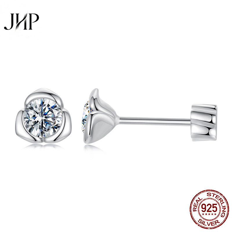 锦河畔莫桑石耳钉2600