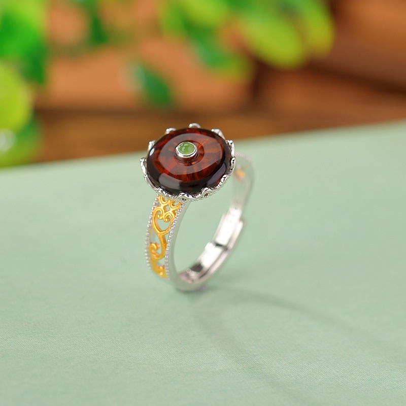 锦河畔 s925纯银镀金血珀新中式复古爱心如意镂空平安扣戒指银