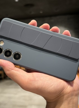 手腕带钛原灰色便捷磨砂适用三星S23+手机壳高级感超薄GalaxyS24plus保护套小众硬壳外壳全包防摔精孔男女款