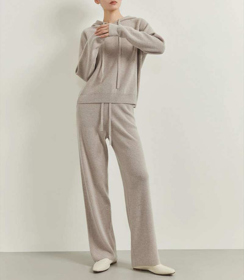 羊绒连帽外穿两件套针织套装