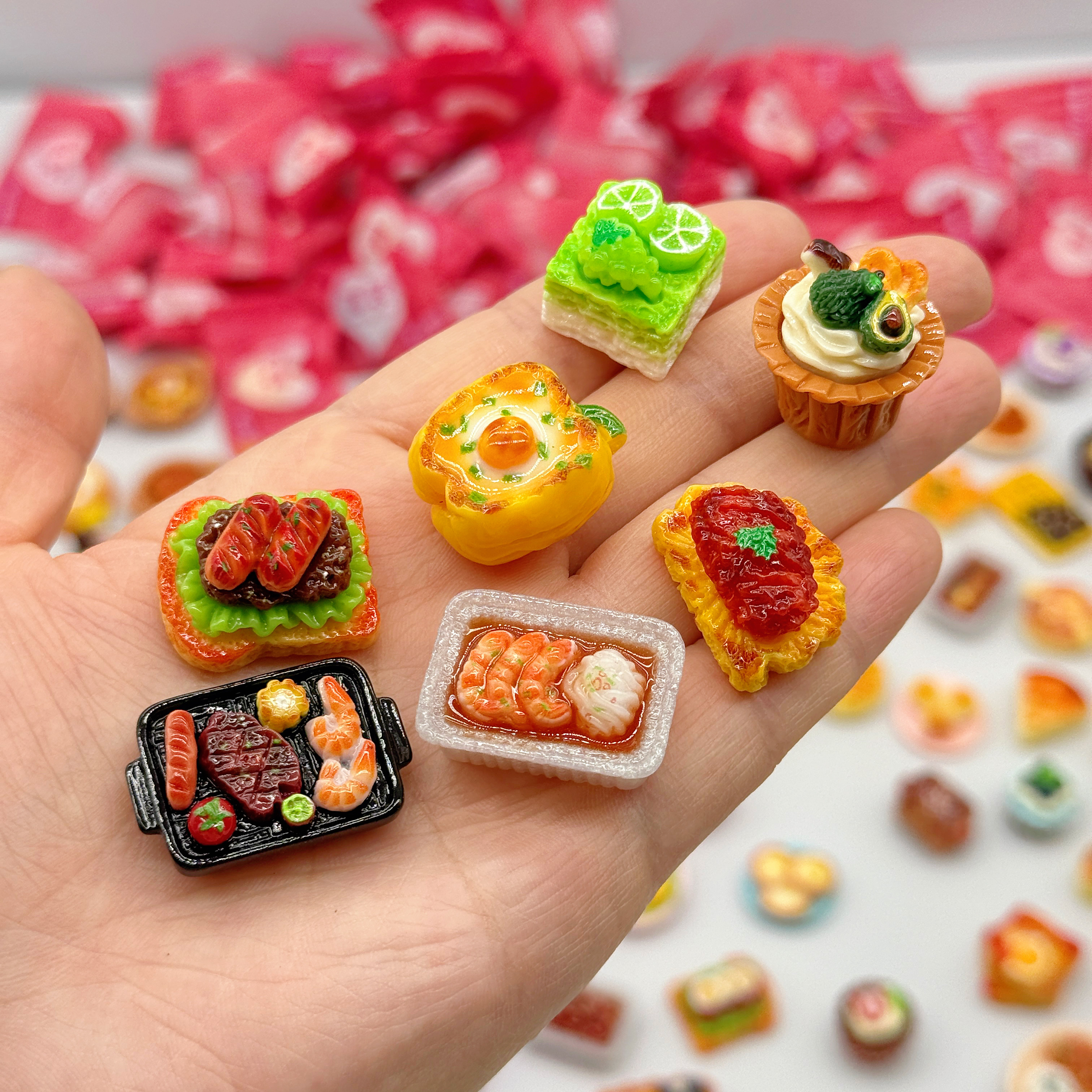 微缩食玩盲袋迷你寿司面包食物蛋糕模型玩具过家家儿童节礼物分享