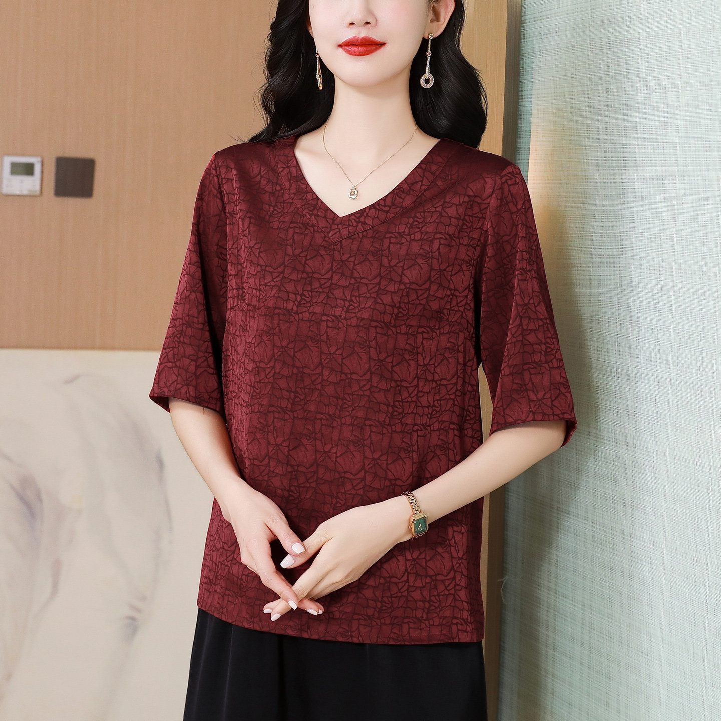 妈妈夏装真丝短袖t恤衫洋气高贵