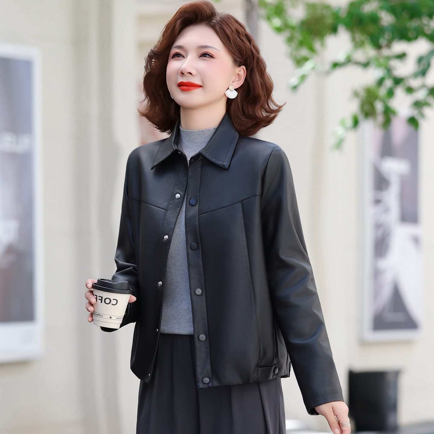 妈妈皮衣外套女春秋新款皮夹克