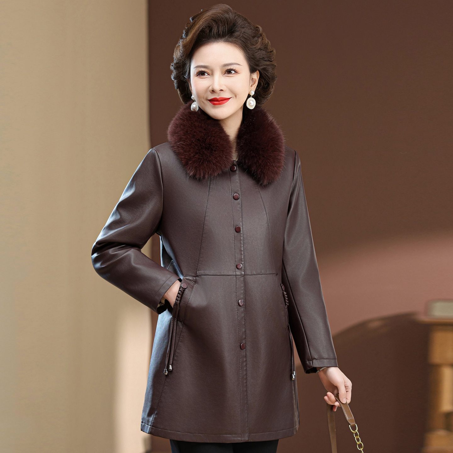 妈妈装中长款加绒皮衣外套女皮袄