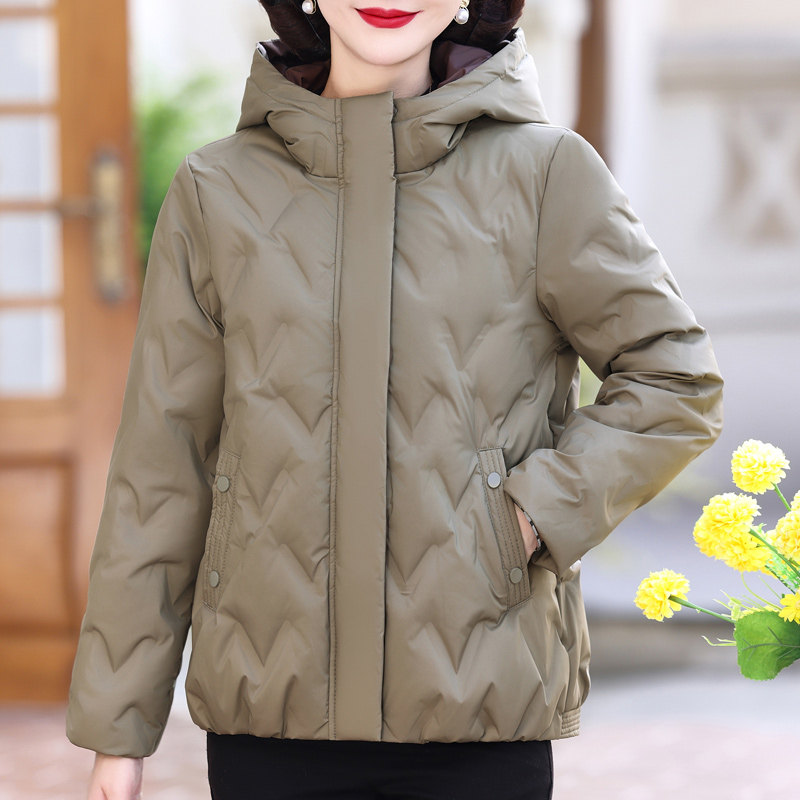 中老年妈妈装羽绒服时尚休闲连帽宽松白鸭绒袄50岁60婆婆冬装棉衣