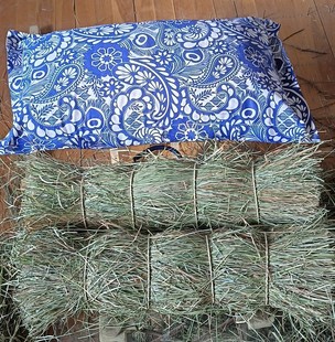 靰鞡草枕头,每一个都是量身订做,平时习惯,高中低。