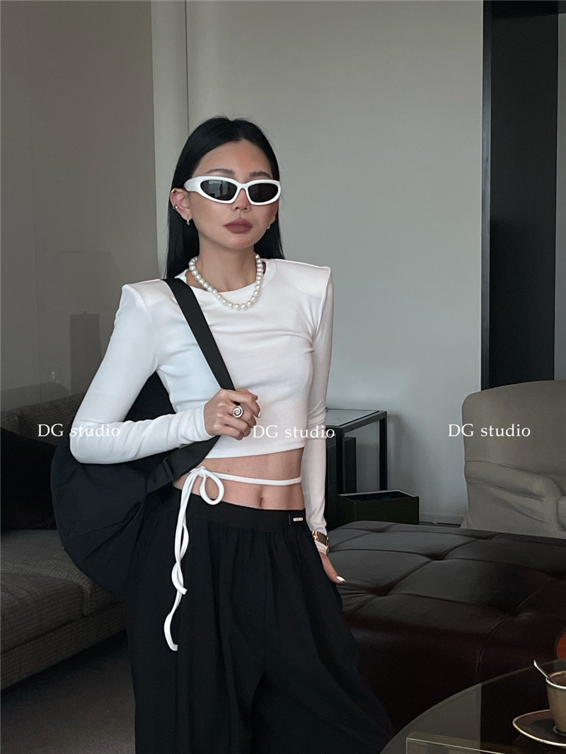 DG家秋季新款修身显瘦百搭时尚辣妹弹力打底绑带露背垫肩长袖T恤