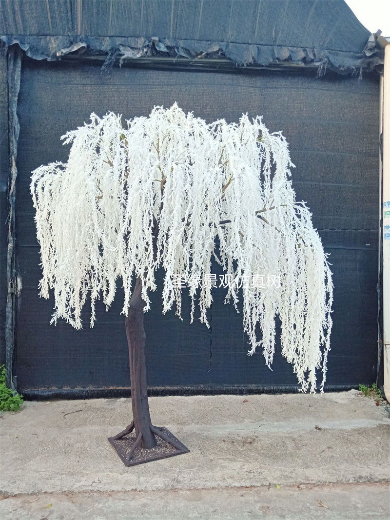 仿真白色雾凇树大型冬季假树造景雪树冰雪世界摆放落地大树雪景树