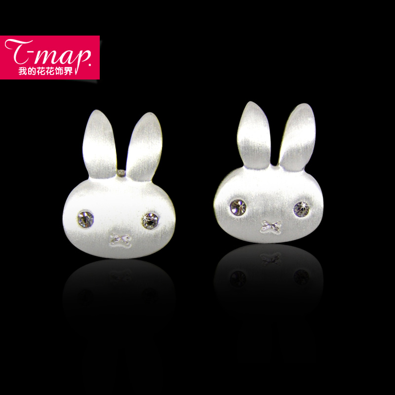 超萌风小兔子镶水钻本命年耳环