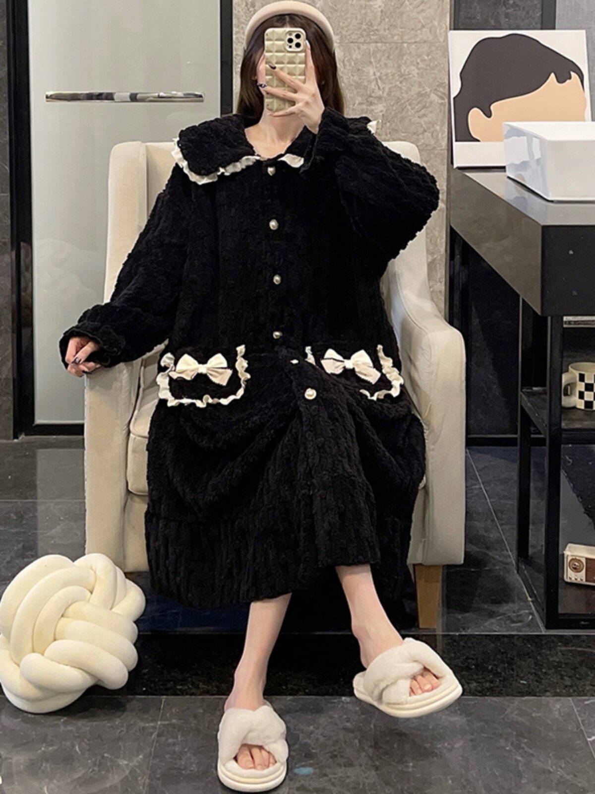 따뜻하고 느슨한 검은 색 활 가을과 겨울 카디건 잠옷 홈웨어를위한 고급 산호 벨벳 잠옷과 잠옷