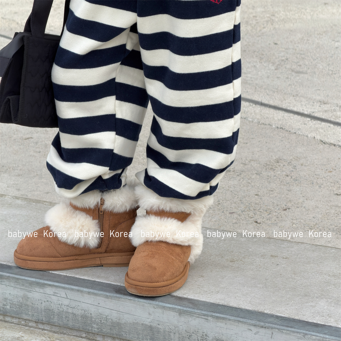 侧拉链好穿脱低帮毛毛雪地靴