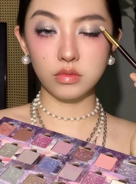 冷月爆闪 紫色烟熏！小众超闪眼影盘多色系亮片蓝色2025新款爆款