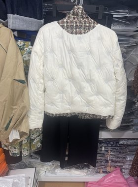 短款小香风羽绒服．强烈推荐填充九零白鸭绒