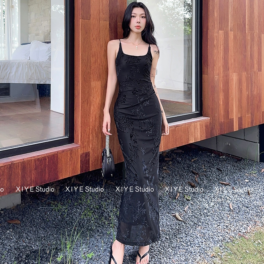 法式气质修身吊带蕾丝连衣裙
