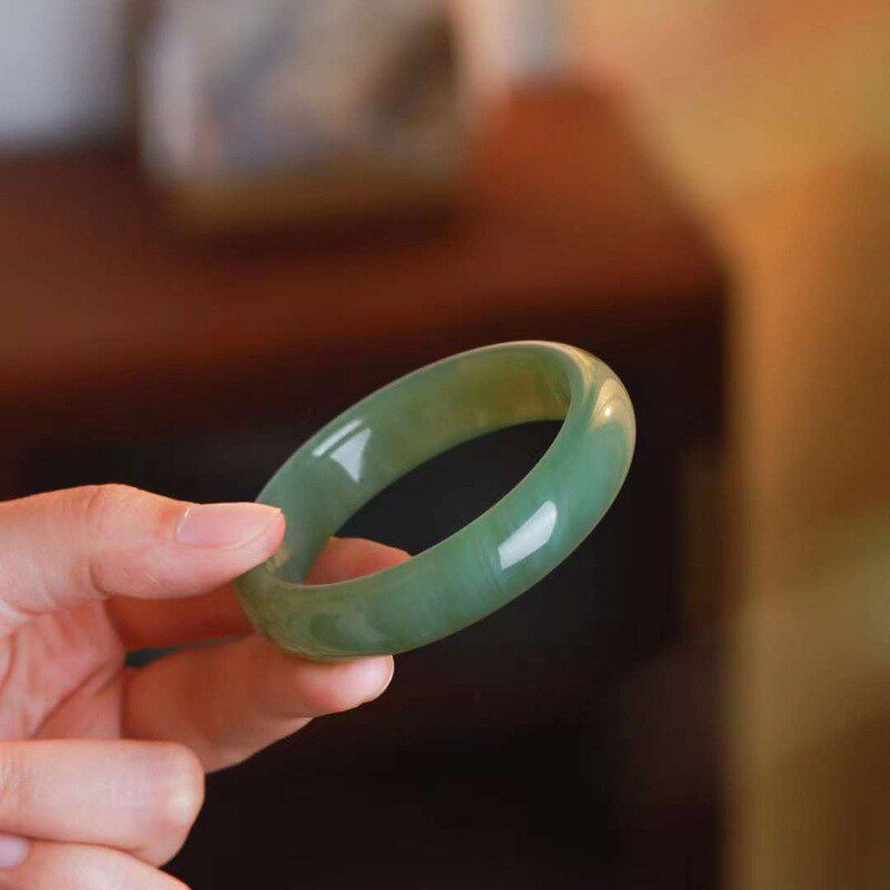 玉器工艺品天然新疆和田玉俄料碧玉老料猫眼素面镯手镯女款送证书