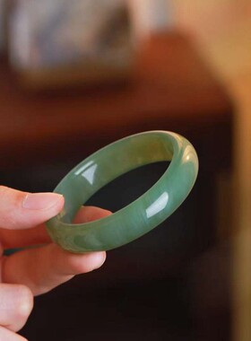 玉器工艺品天然新疆和田玉俄料碧玉老料猫眼素面镯手镯女款送证书