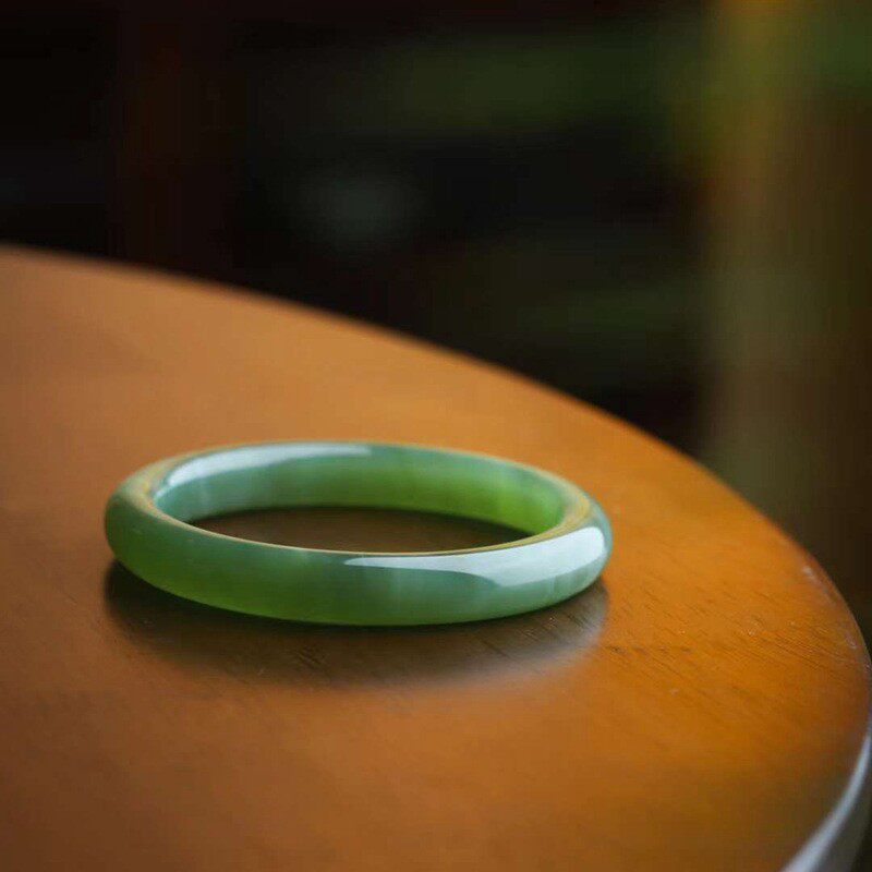 玉器工艺品天然新疆和田玉俄料碧玉老料冰猫眼素面镯女款碧玉手镯