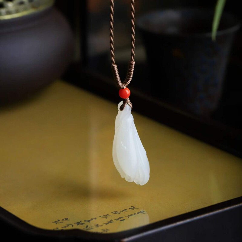 天然和田玉玉器工厂店俄料羊脂玉羊脂级羊脂@玉兰花挂件吊坠送证