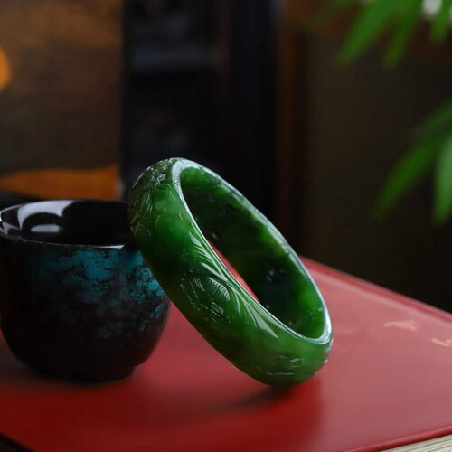 天然新疆和田玉玉器工厂店碧玉俄料老料玉石凤凰戏牡丹手镯送证书