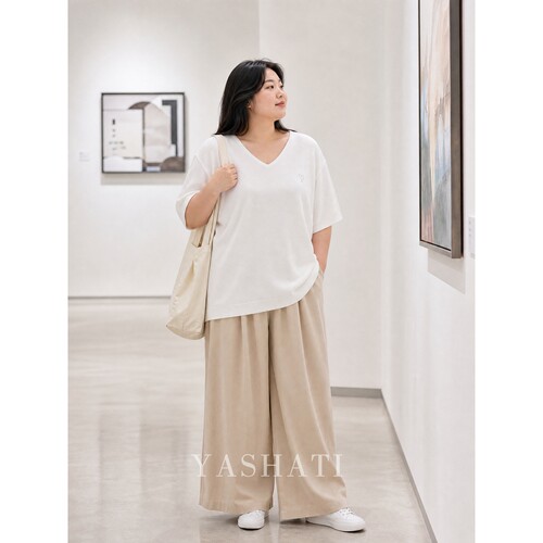 娅莎媞大码女装 200斤胖mm显瘦遮肚松弛感针织V领短袖打底衫上衣