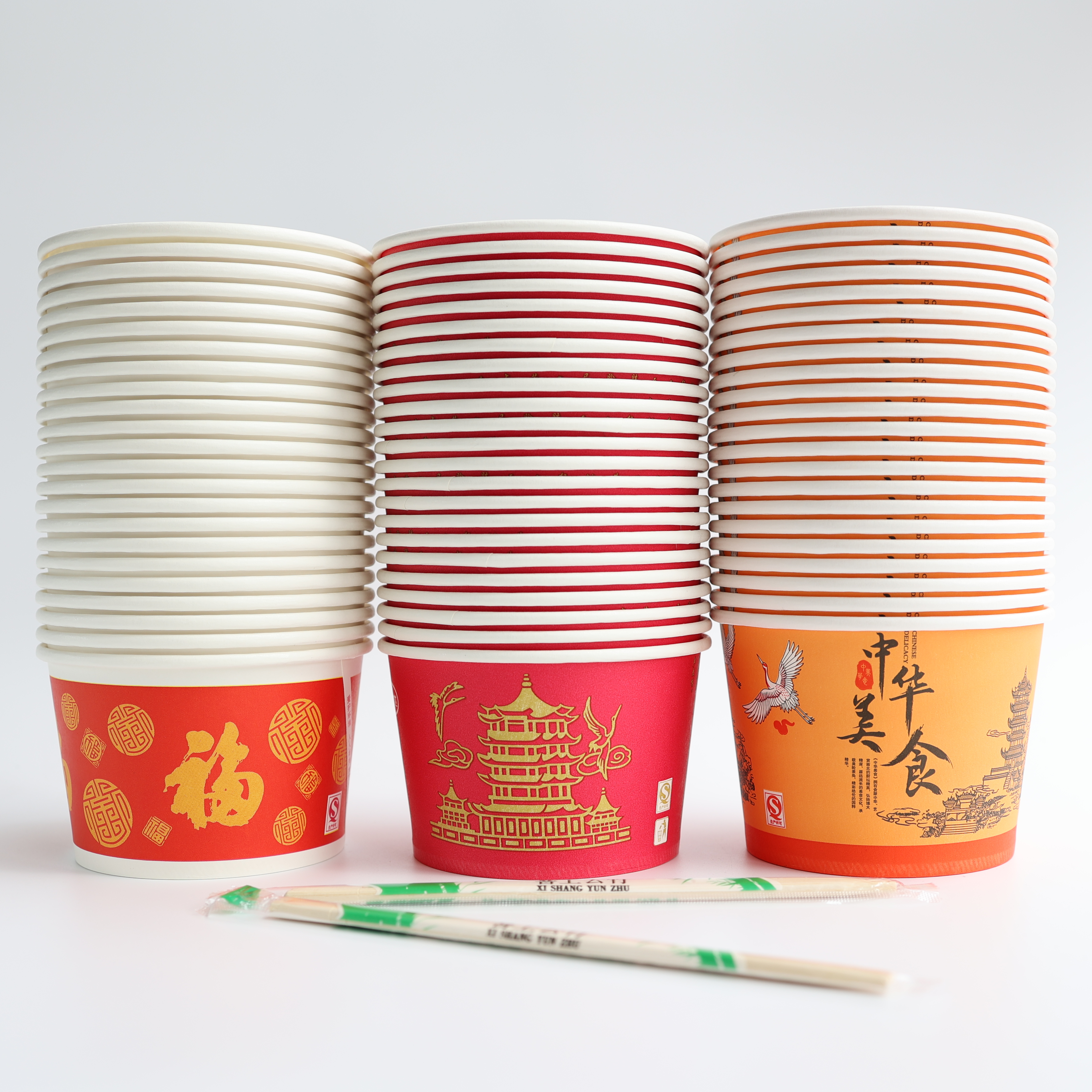 一次性纸碗圆形带盖食品级商用打包盒外卖家定制小吃酸辣粉泡面碗