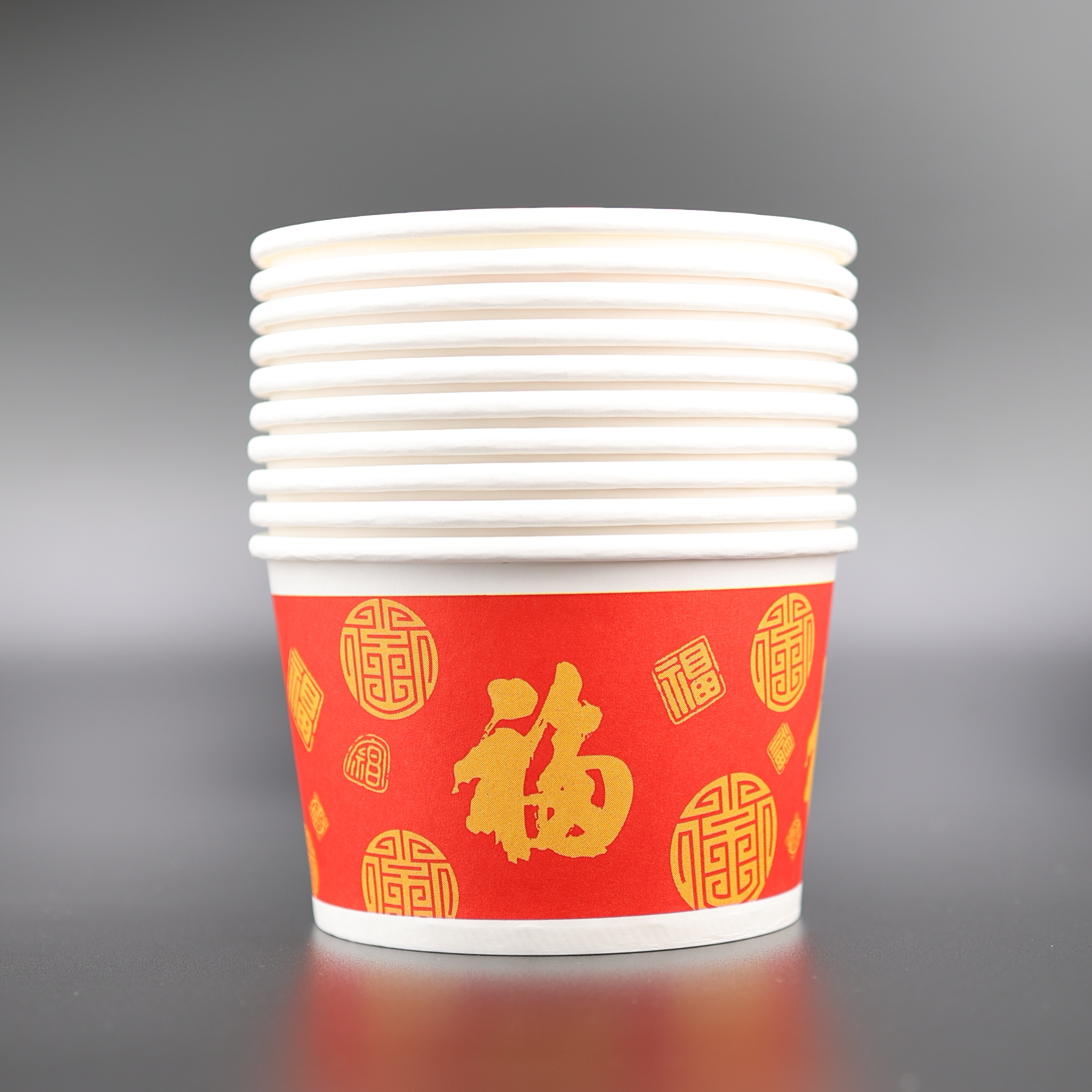 整箱批发一次性纸碗圆形打包盒摆摊小吃快餐凉皮冷面狼牙土豆商用