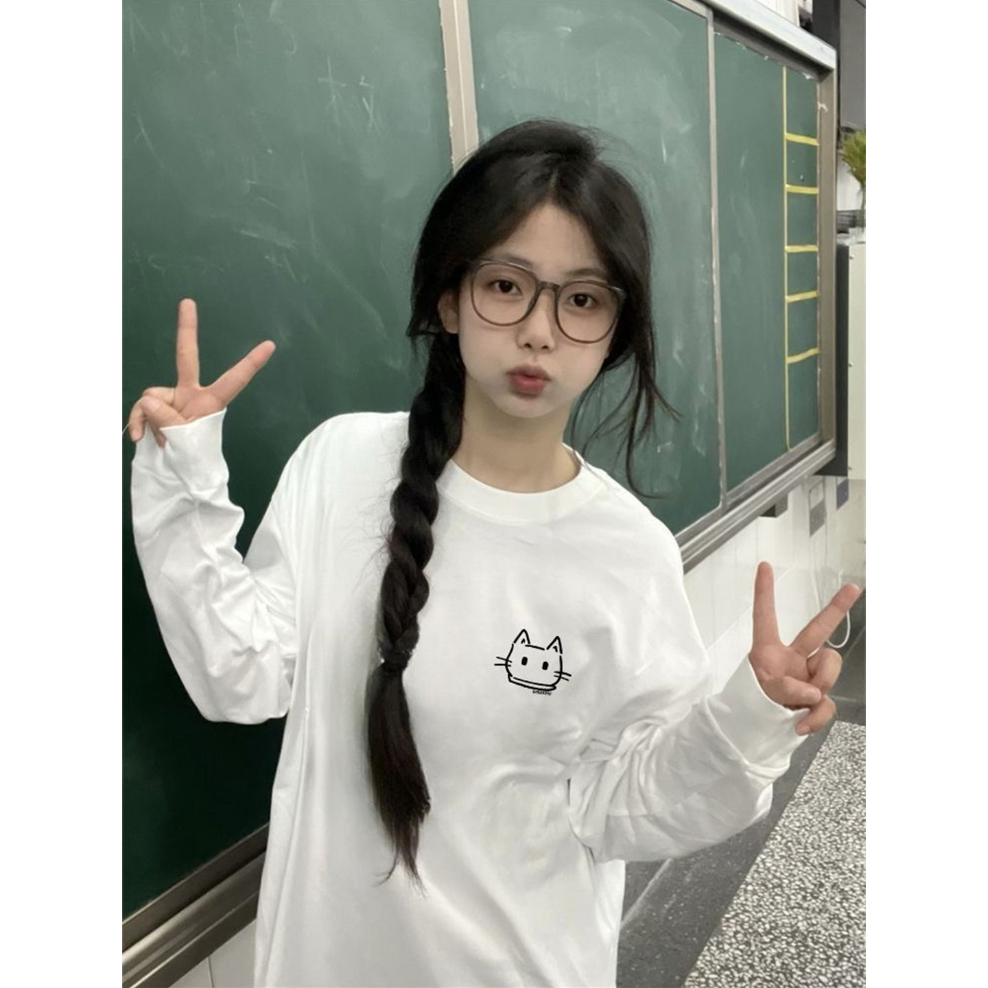 美式猫咪印花长袖T恤女大童春秋新款初中高中学生宽松纯棉打底衫图片