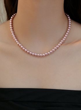 今年流行的珍珠项链粉色