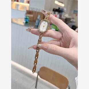 女士链式手表天然贝母海蓝面手表女ins小众设计链条式轻奢时尚高