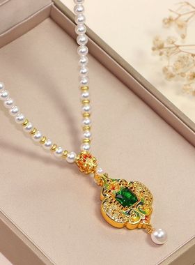 今年流行的珍珠项链新中