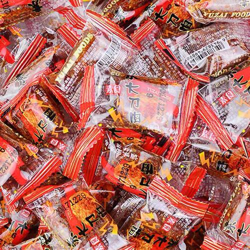 大刀肉辣条零食大礼包网红辣条批发儿时宿舍耐吃麻辣零食小吃整箱