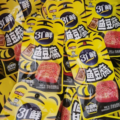 盐津铺子鱼豆腐虎皮鱼豆腐周黑鸭风味休闲解馋风味零食即食小吃