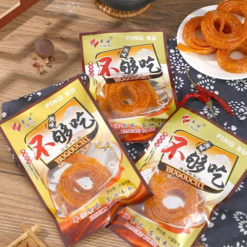 不够吃辣条休闲面制品麻辣怀旧零食辣条辣片麻辣素食小吃批发