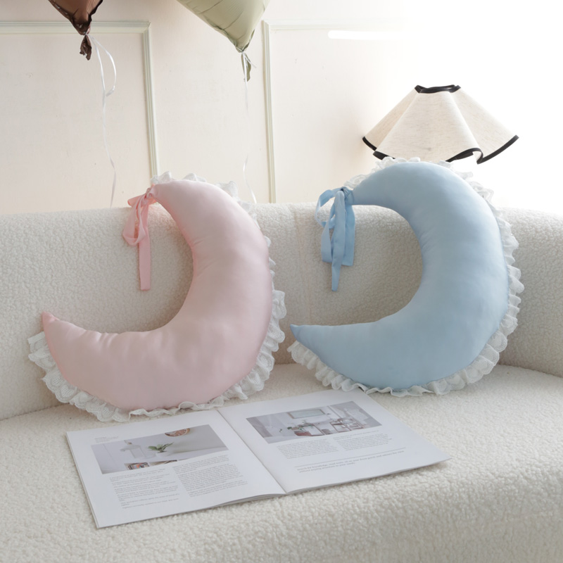 韩式ins风可爱卡通月亮抱枕