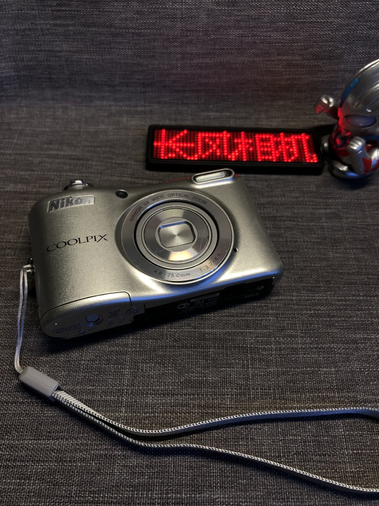 nikon泥康coolpix L28银色ccd数码相机2000w像素胶片感复古怀旧