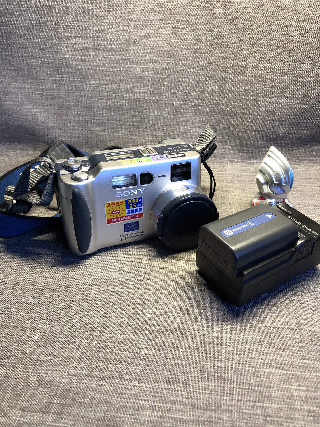 骚尼cybershot dsc-s70金属外壳ccd胶片感数码相机成像复古怀旧
