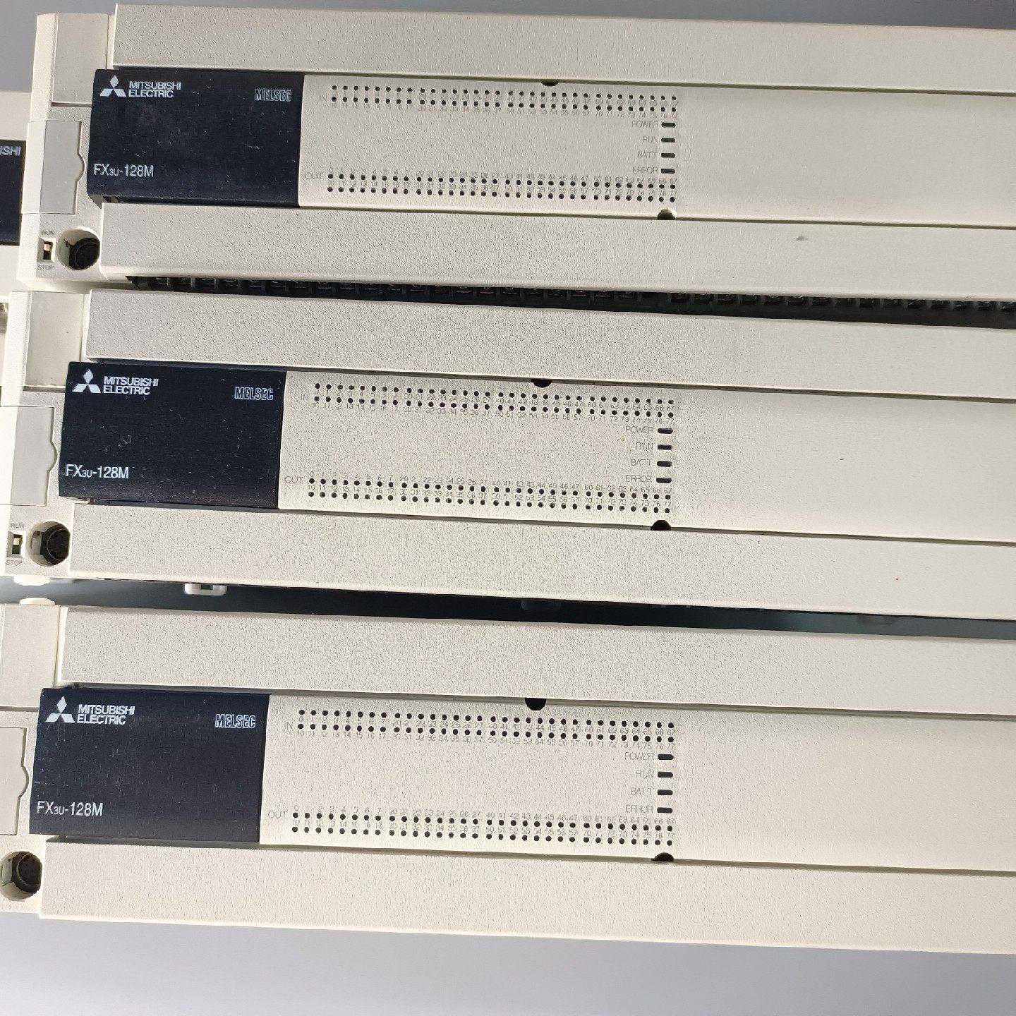 PLC三菱二手拆机FX3U128MRESA原装正品议价