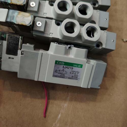 CKD电磁阀4JA219拆机原装正品包功能正常使用如图议价