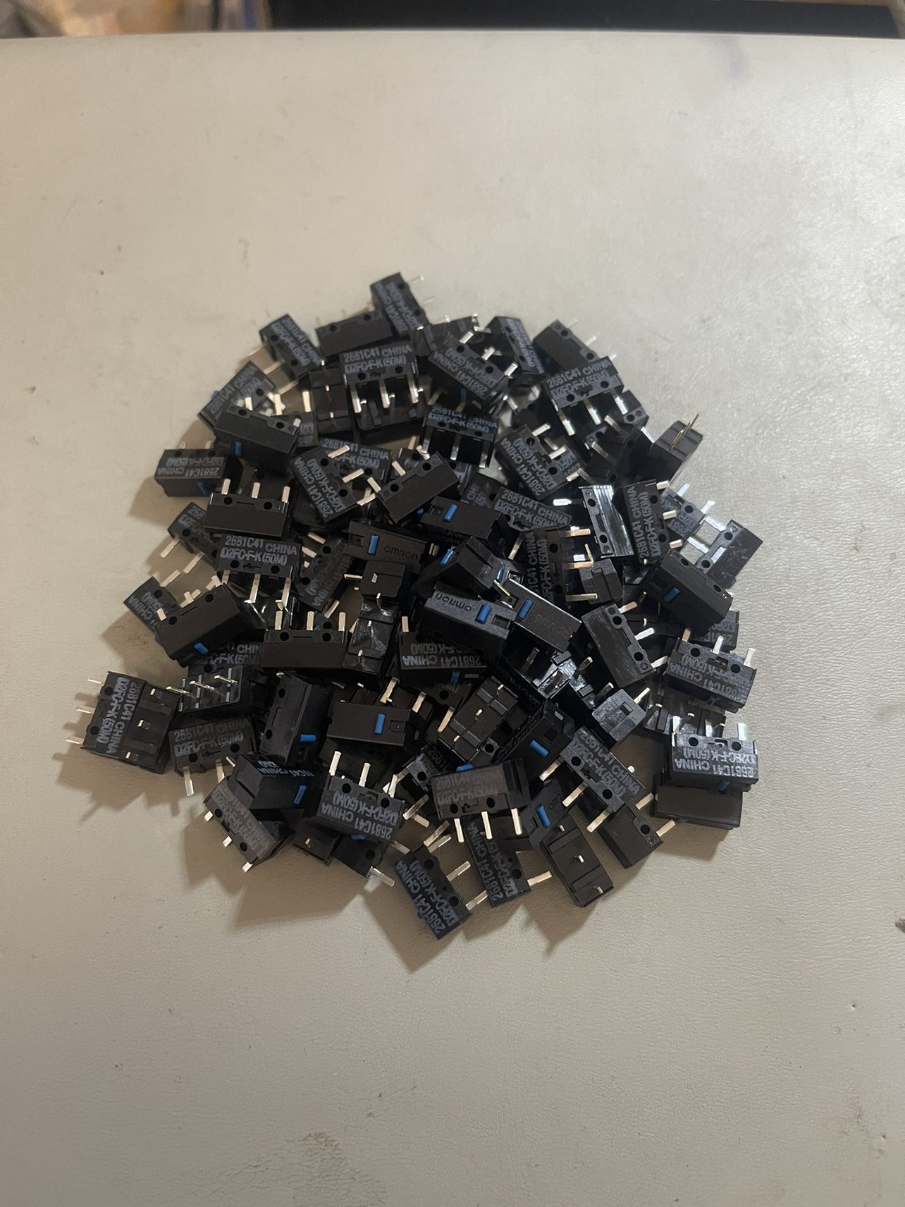 全新欧姆D2FC-F-K50M蓝点鼠标微动开关
