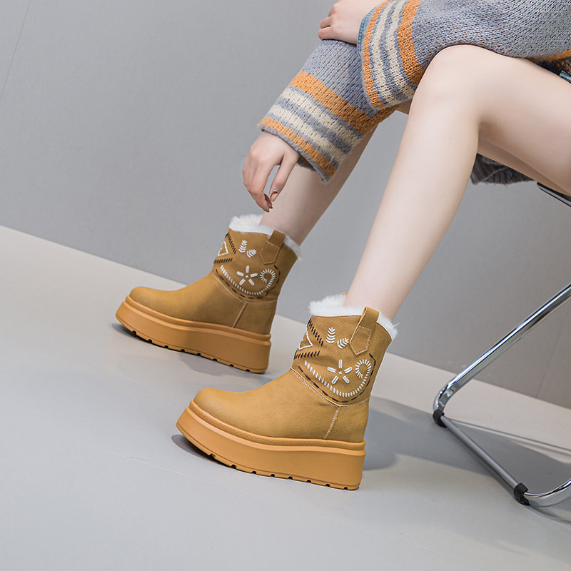 厚底马丁靴震地王加绒真皮雪地靴