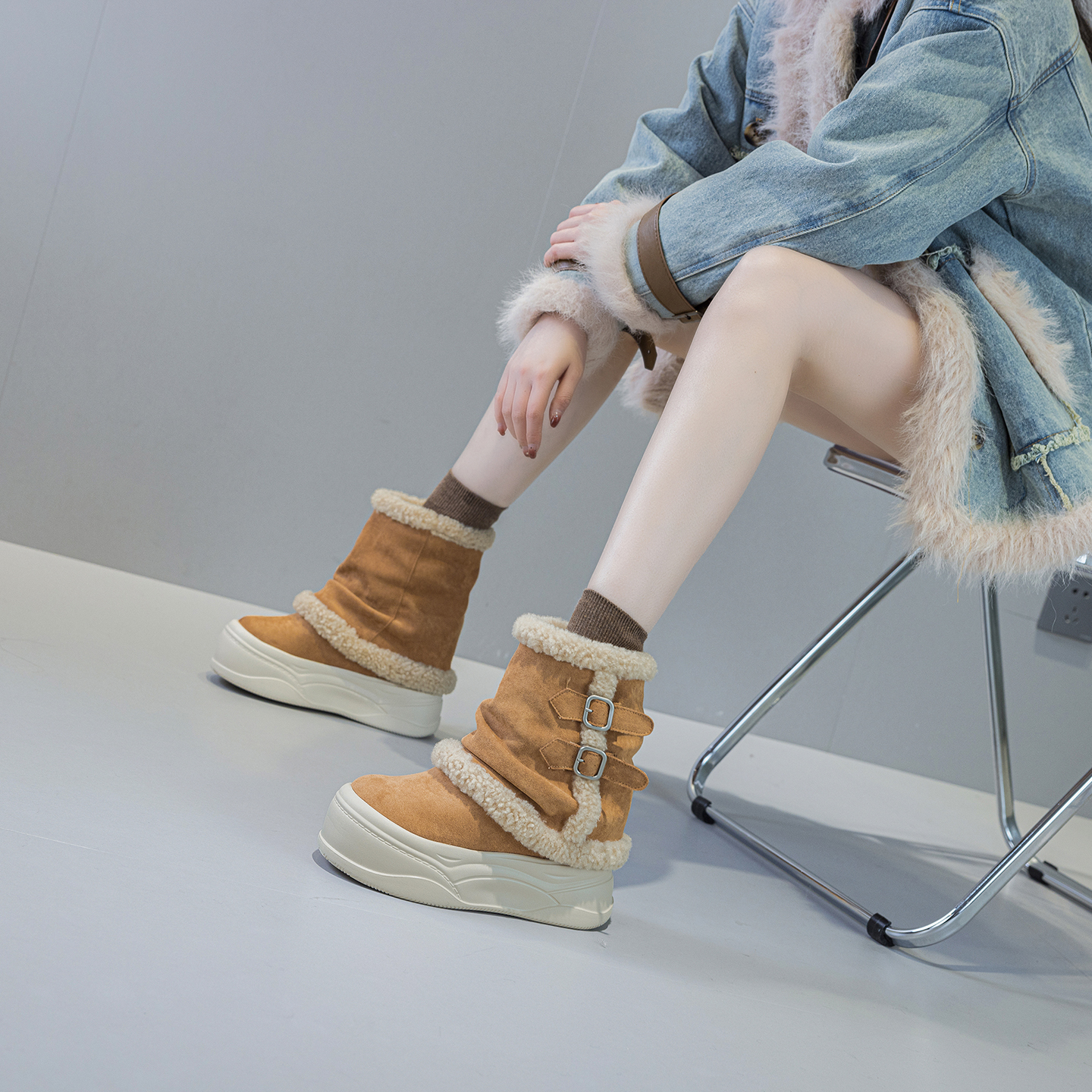 厚底雪地靴短筒震地王加绒马丁靴