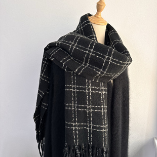 cao柔洋气小香风格 黑白线条加厚保暖情侣围脖披肩 子围巾女冬季