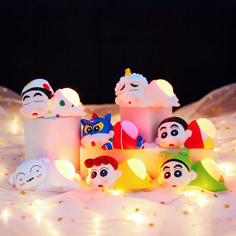 卡通创意办公室潮玩动漫小心心软萌q弹解压屁屁灯盲盒床头柜摆件