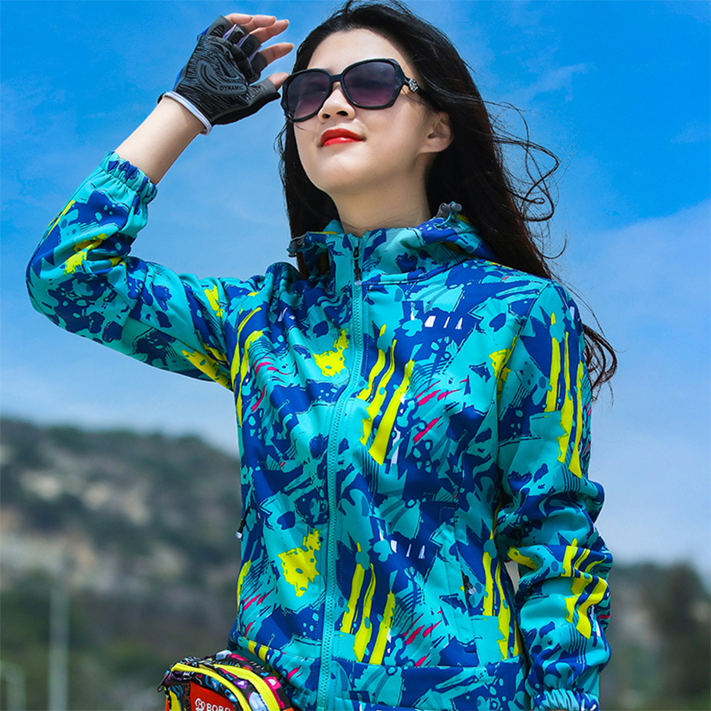 登山服软壳女韩国迷彩软壳抓绒衣