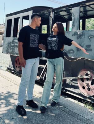 100%纯棉T恤衫巴旦木民族风情侣T恤艾德莱斯圆领宽松上衣男女同款