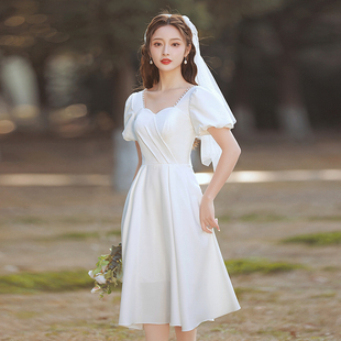 白色珍珠领订婚晚礼服女法式优雅毕业平时可穿小个子泡泡袖连衣裙