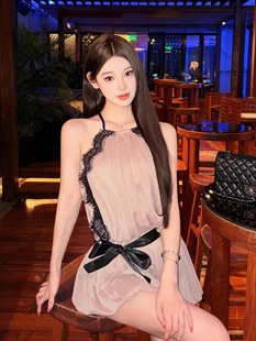 冷都女 名媛修身 浪漫气质系带挂脖蕾丝拼接收腰花苞短裙连衣裙