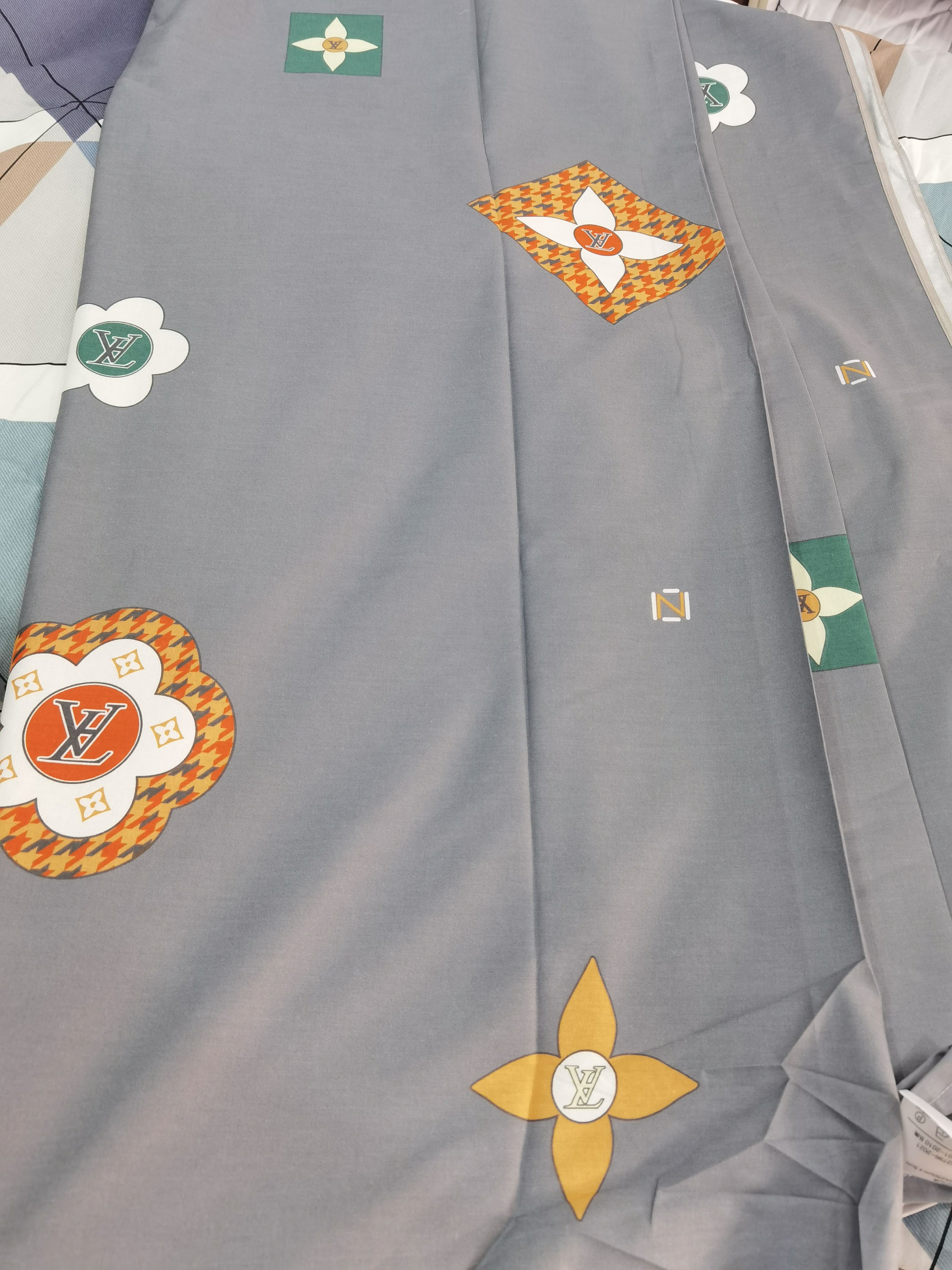 某保纯棉床单100％纯棉特价款假日棉德暖绒床单不退不换介意勿拍