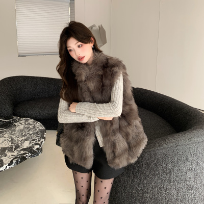 环保狐狸坎毛立领皮毛一体马甲女