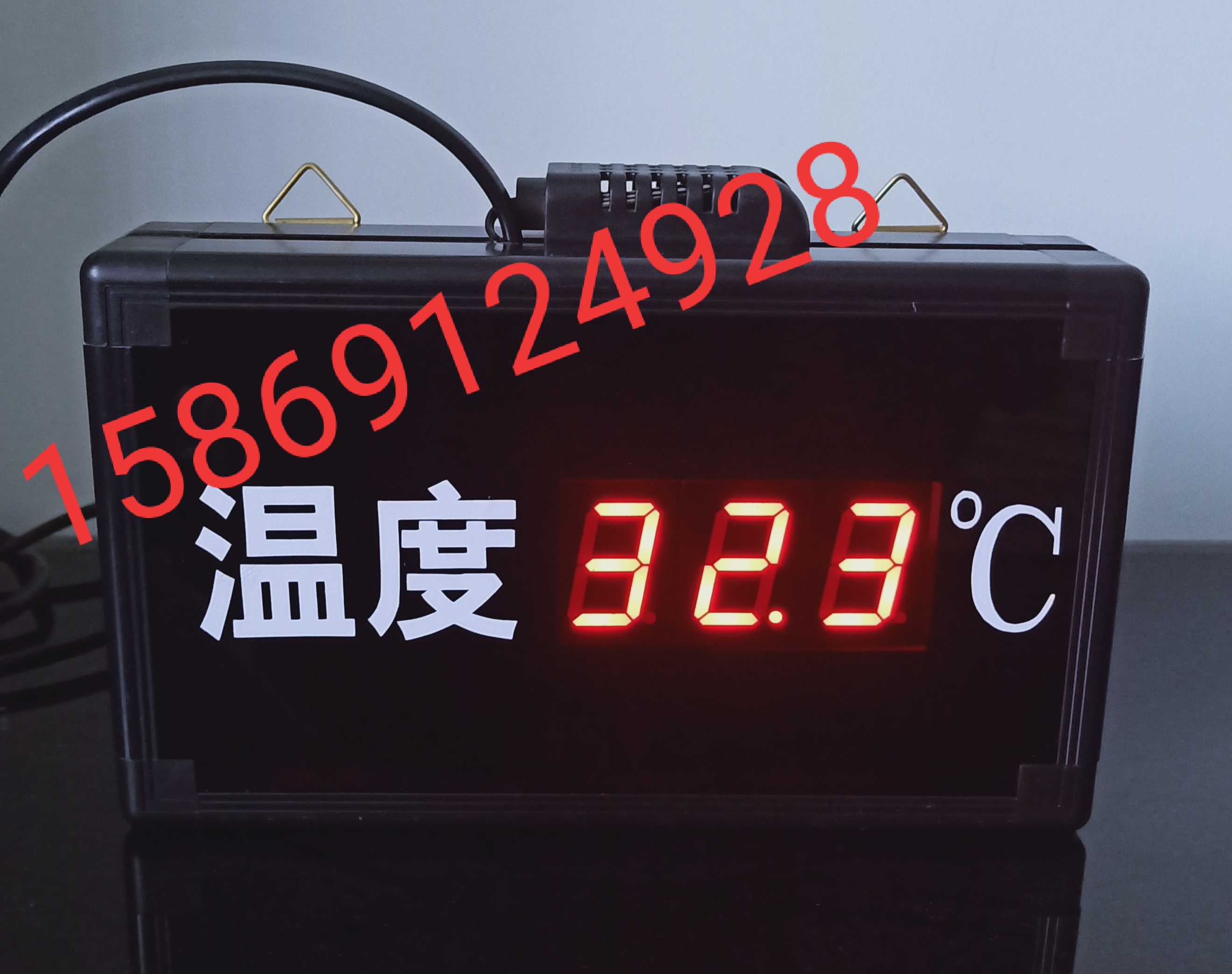 LED数码温度计澡堂室内车间仓库遥控设置温度显示屏计分牌计数器